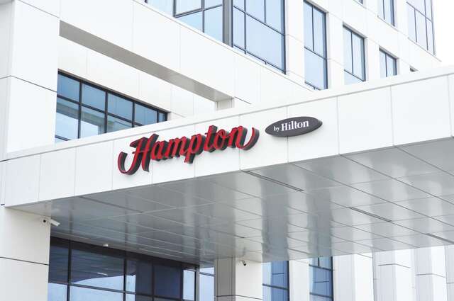 Отель Hampton by Hilton Brest Брест-36